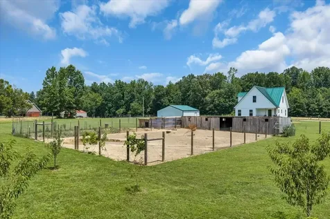 178 Walnut Creek Drive Manchester TN 37355