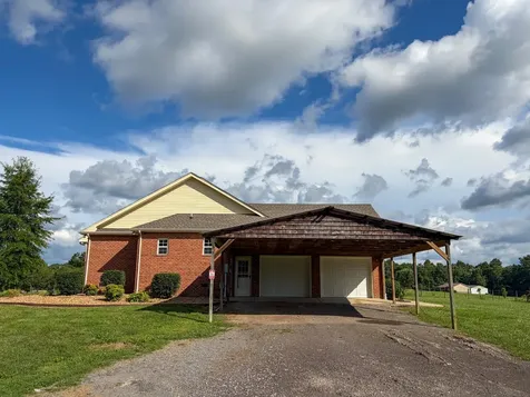 285 Calvert Ridge Road Westmoreland TN 37186