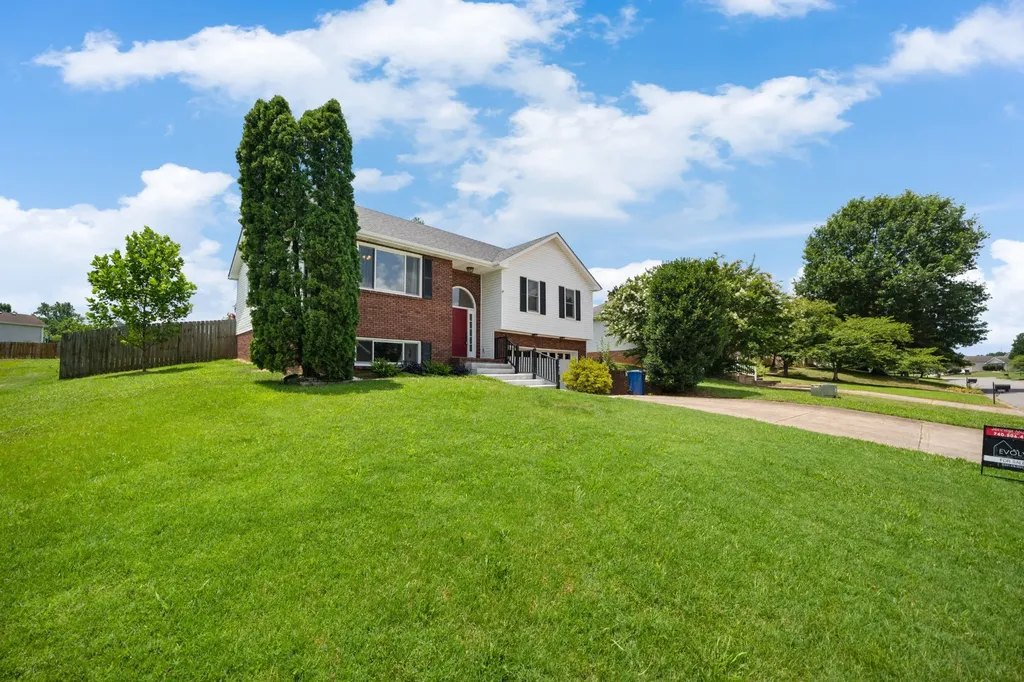 3418 Poplar Hill Clarksville TN 37043