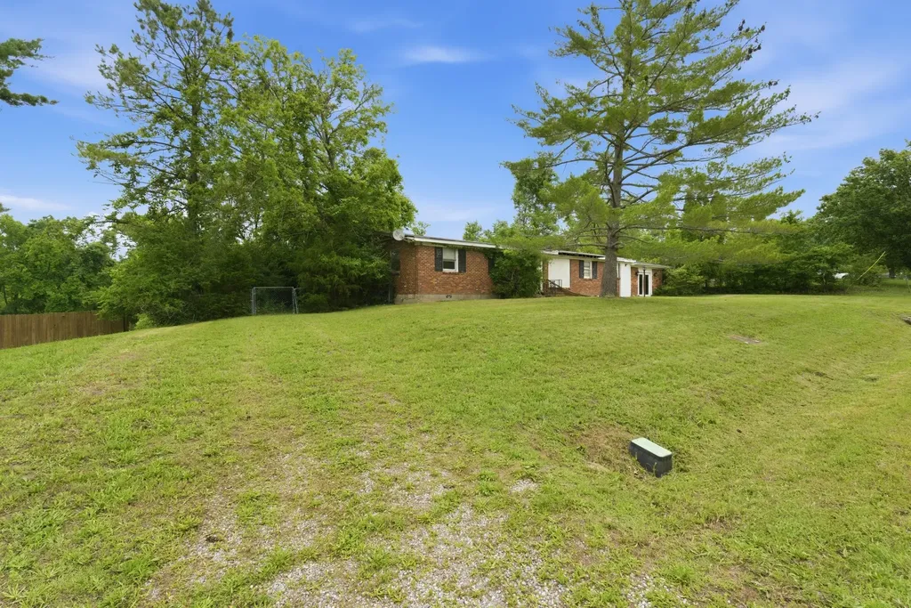 213 Rosehill Drive Goodlettsville TN 37072