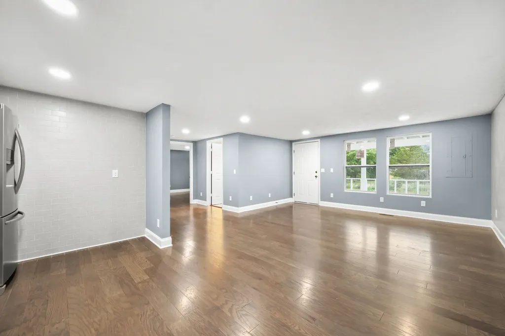 243 N G Street Hillsboro TN 37342
