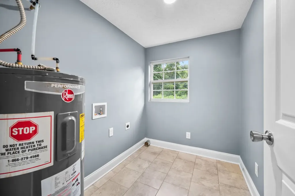 243 N G Street Hillsboro TN 37342