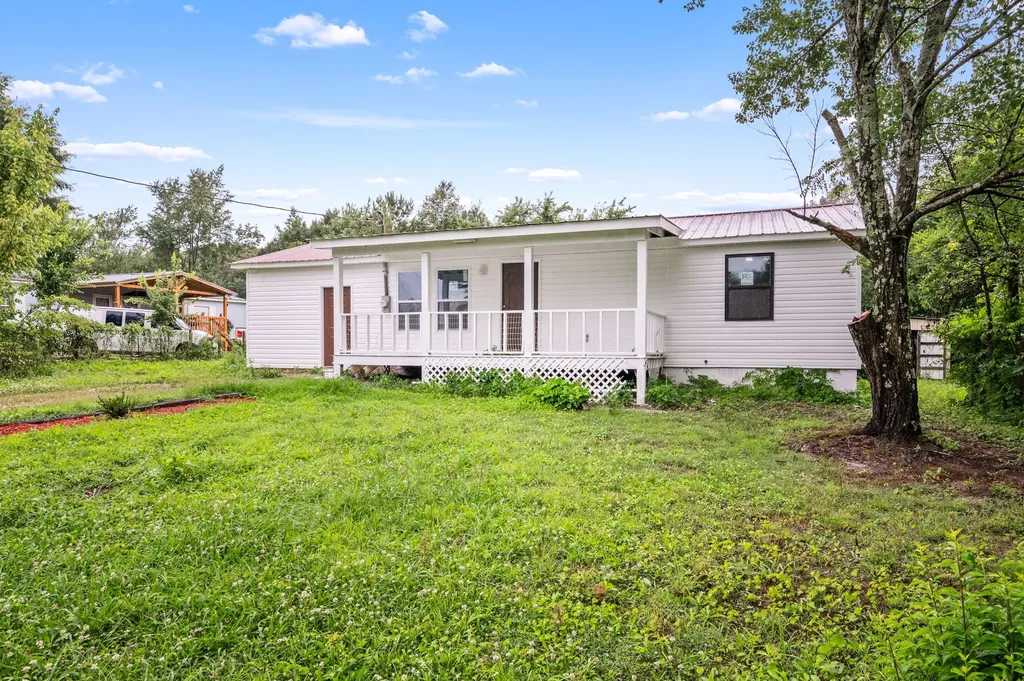 243 N G Street Hillsboro TN 37342
