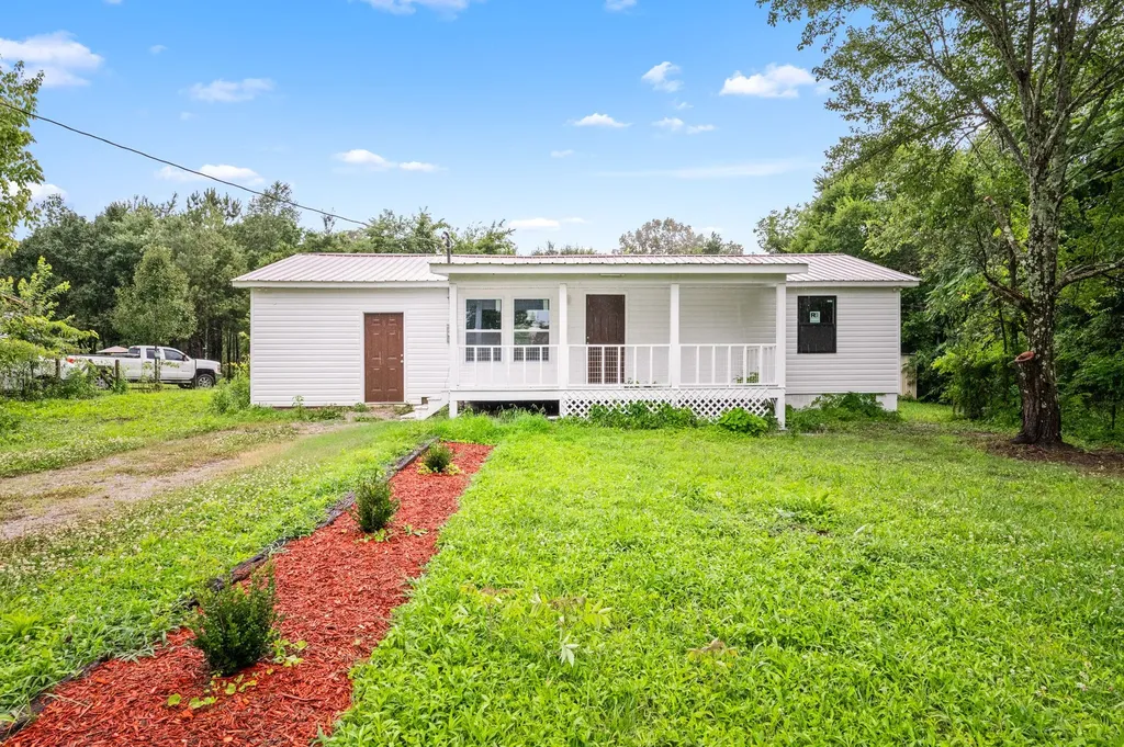 243 N G Street Hillsboro TN 37342