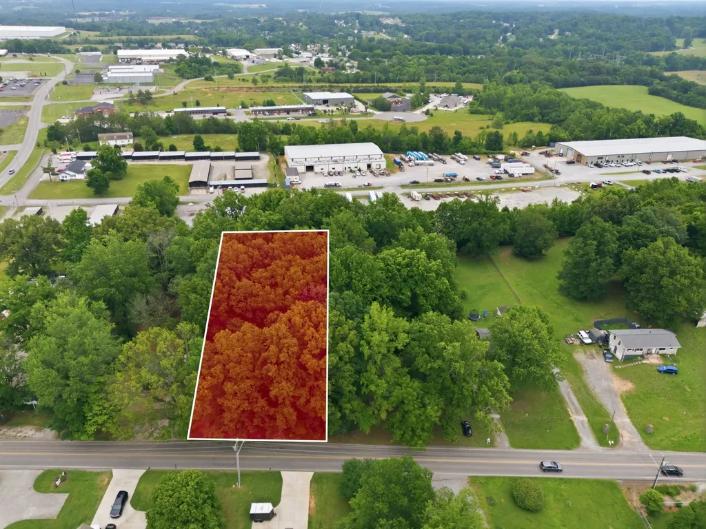 3811 Old Greenbrier Pike Springfield TN 37172