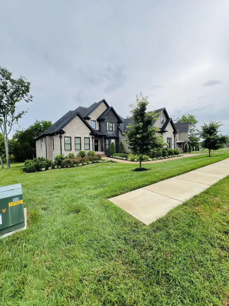 1003 Quillen Way Lebanon TN 37087
