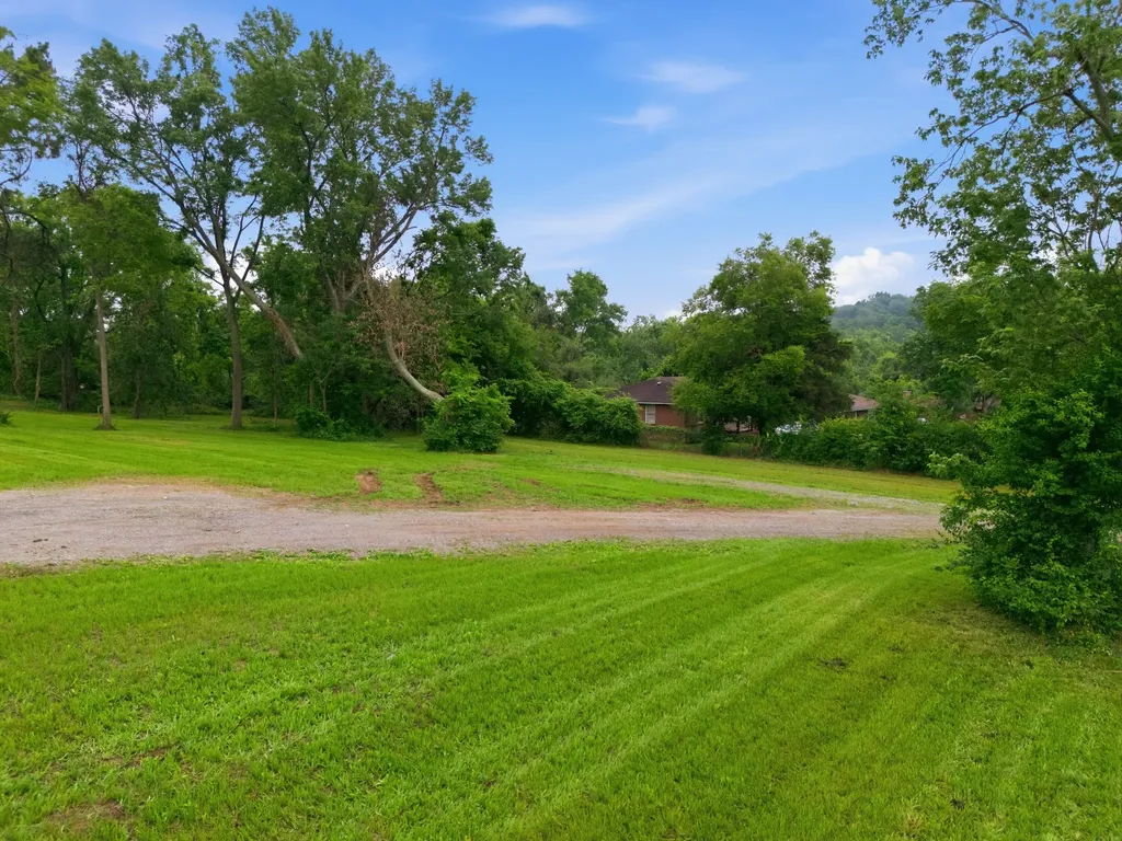 811 W Old Hickory Boulevard Madison TN 37115