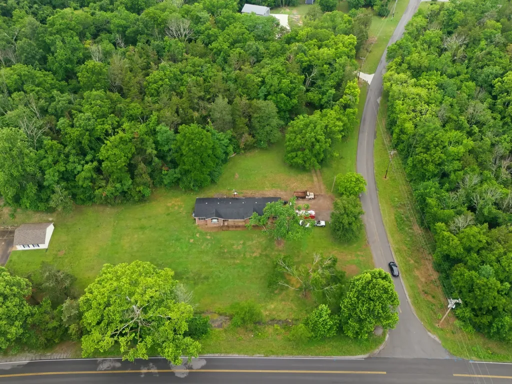 101 E Allen Road Hendersonville TN 37075