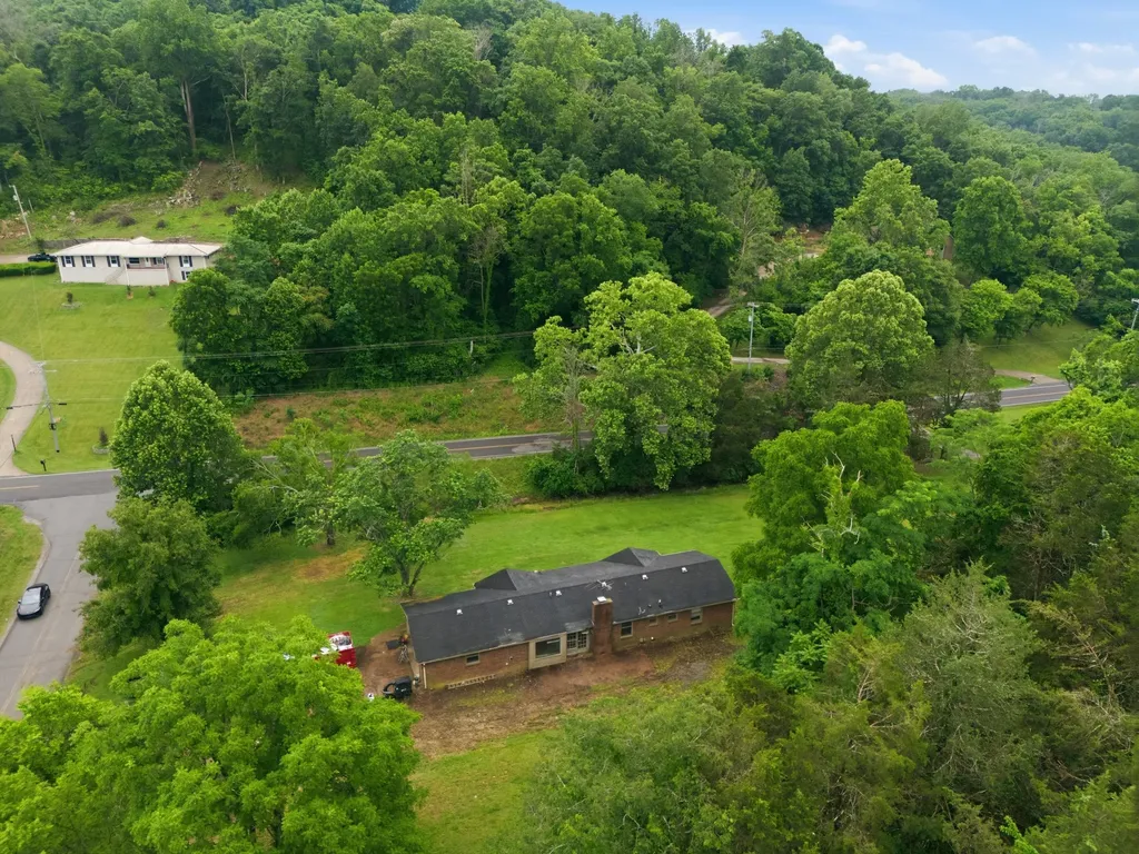 101 E Allen Road Hendersonville TN 37075