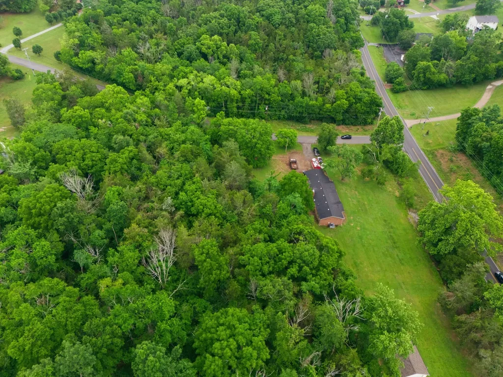 101 E Allen Road Hendersonville TN 37075