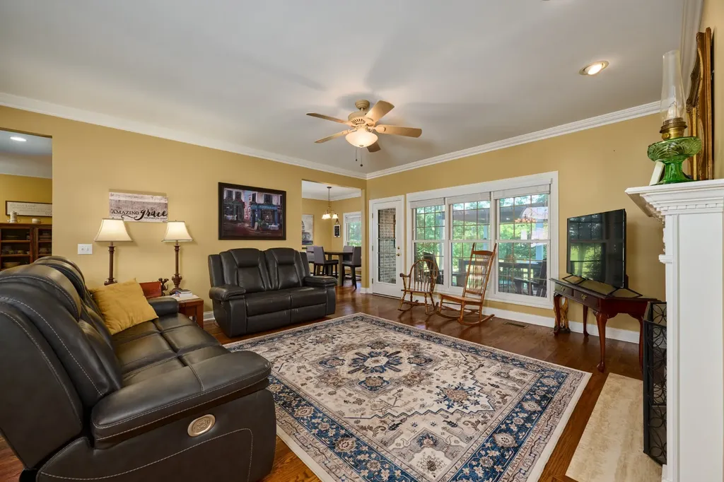 413 Founders Court Springfield TN 37172