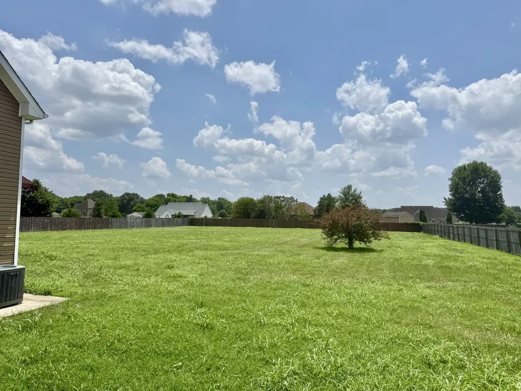 4426 Ironhorse Way Clarksville TN 37040