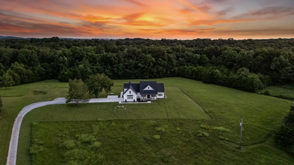 1851 Warner Bridge Road Shelbyville TN 37160