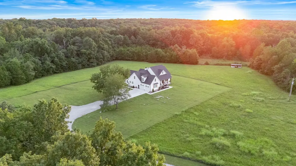 1851 Warner Bridge Road Shelbyville TN 37160