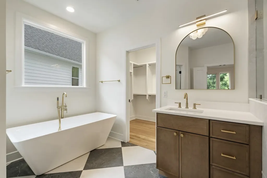 310 Mckennell Drive Nashville TN 37206