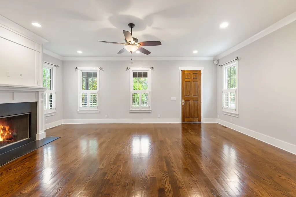 1917 Warfield Drive Nashville TN 37215