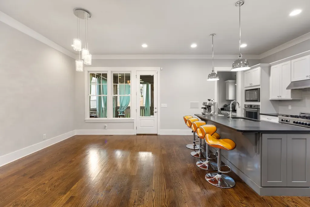 1917 Warfield Drive Nashville TN 37215