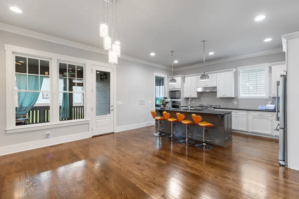 1917 Warfield Drive Nashville TN 37215
