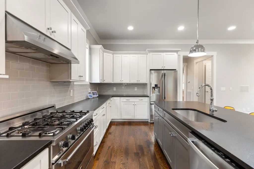 1917 Warfield Drive Nashville TN 37215