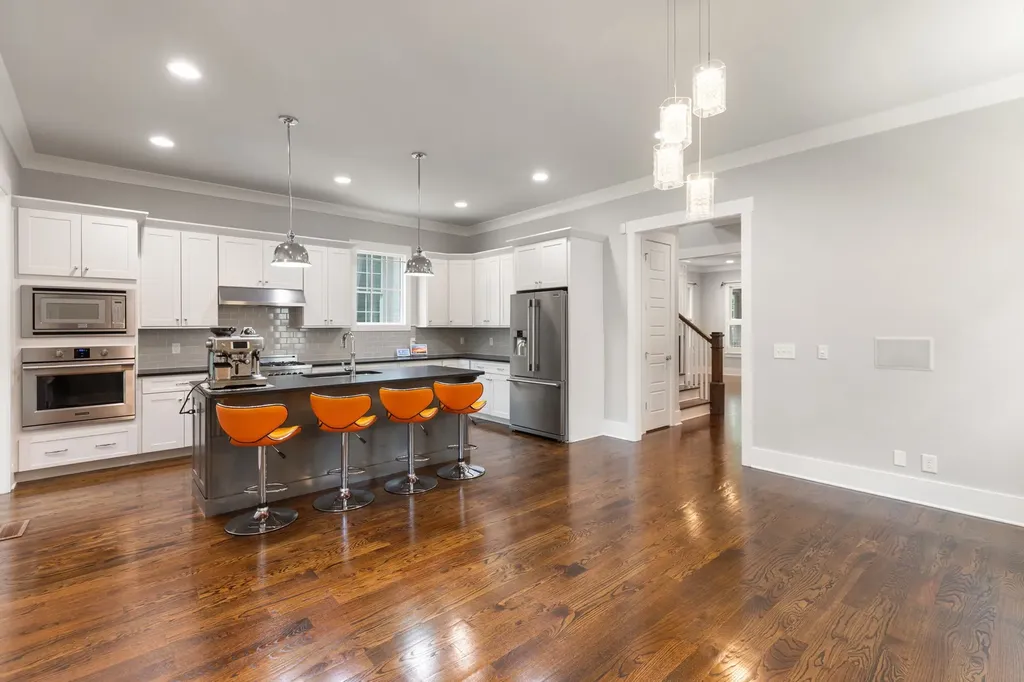 1917 Warfield Drive Nashville TN 37215