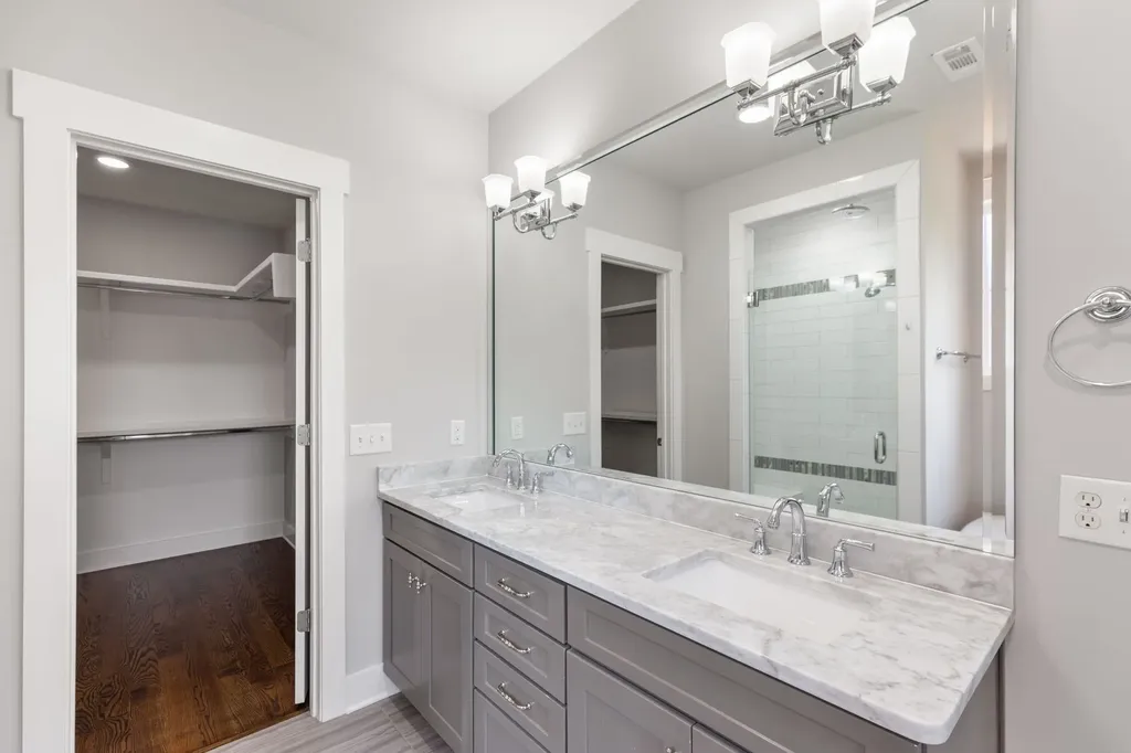 1917 Warfield Drive Nashville TN 37215