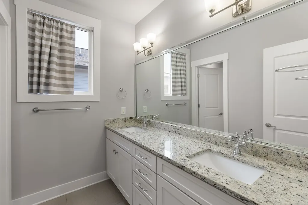 1917 Warfield Drive Nashville TN 37215