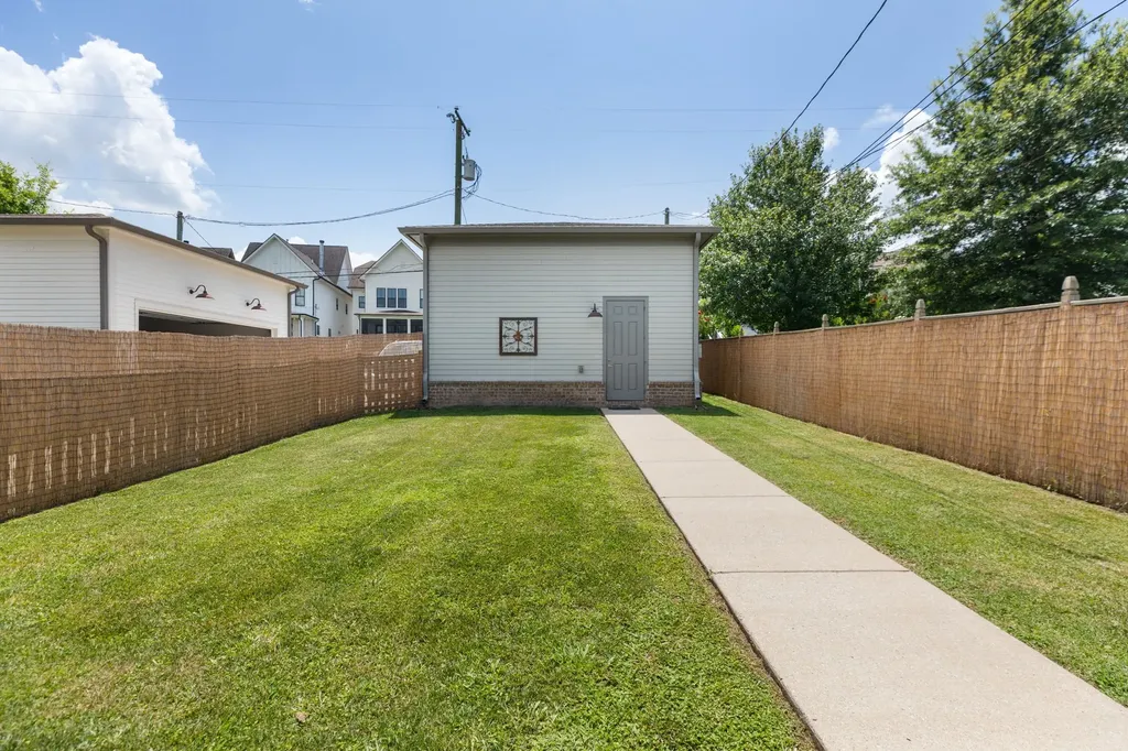 1917 Warfield Drive Nashville TN 37215