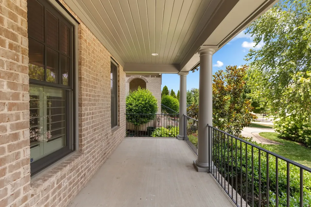 1917 Warfield Drive Nashville TN 37215