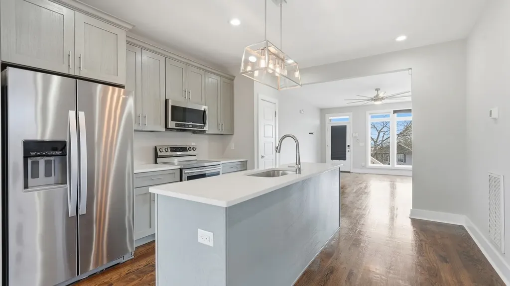 1263 N Avondale Circle Nashville TN 37207