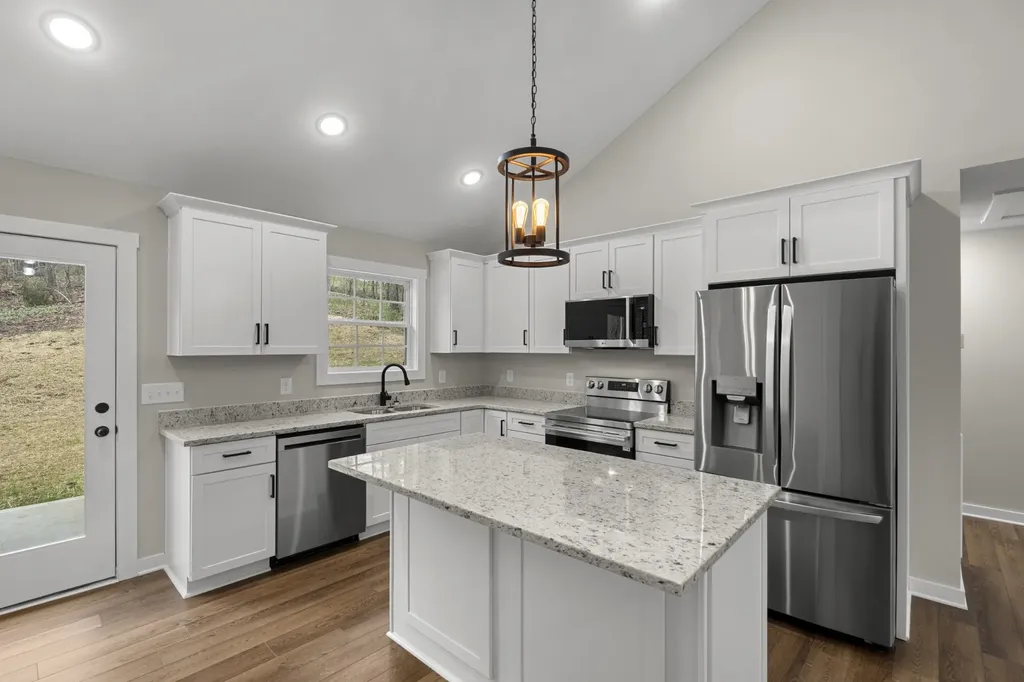 1047 Oak Grove Road Dickson TN 37055