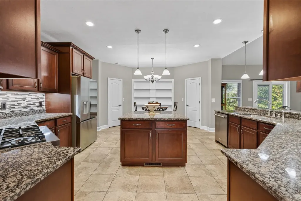 476 Maxshire Court Clarksville TN 37043