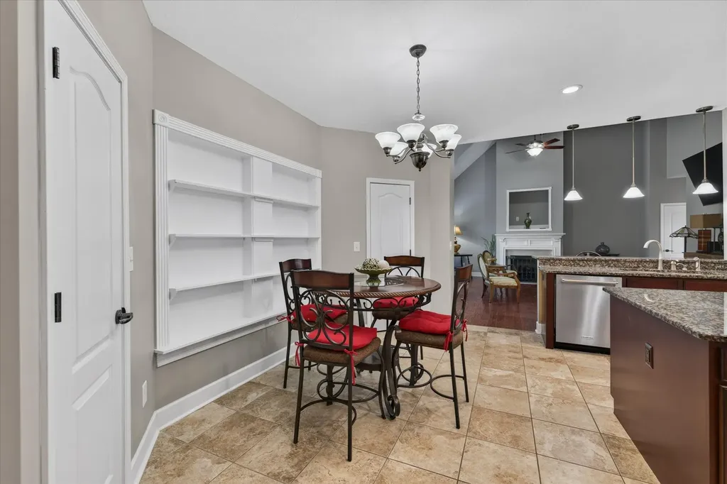 476 Maxshire Court Clarksville TN 37043