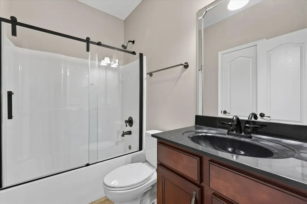 476 Maxshire Court Clarksville TN 37043