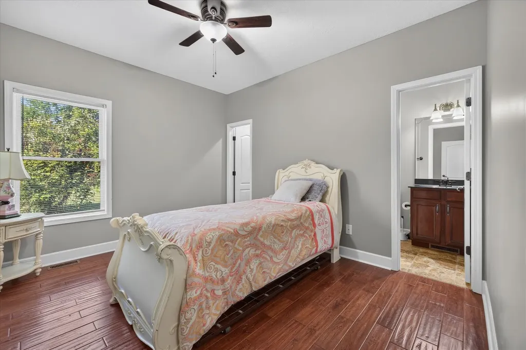 476 Maxshire Court Clarksville TN 37043