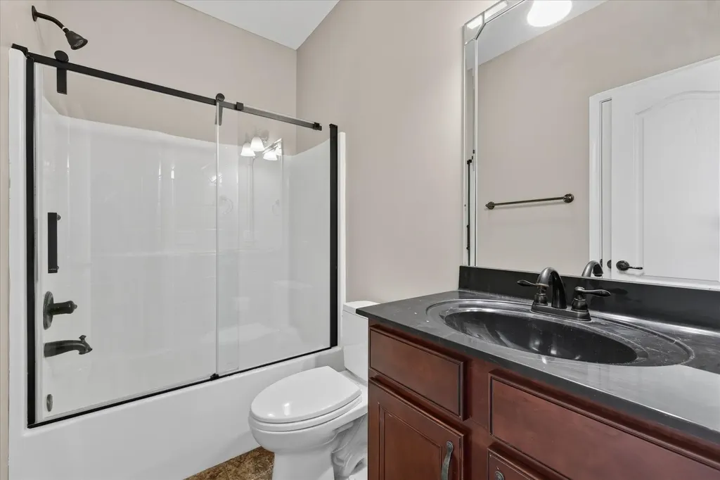 476 Maxshire Court Clarksville TN 37043