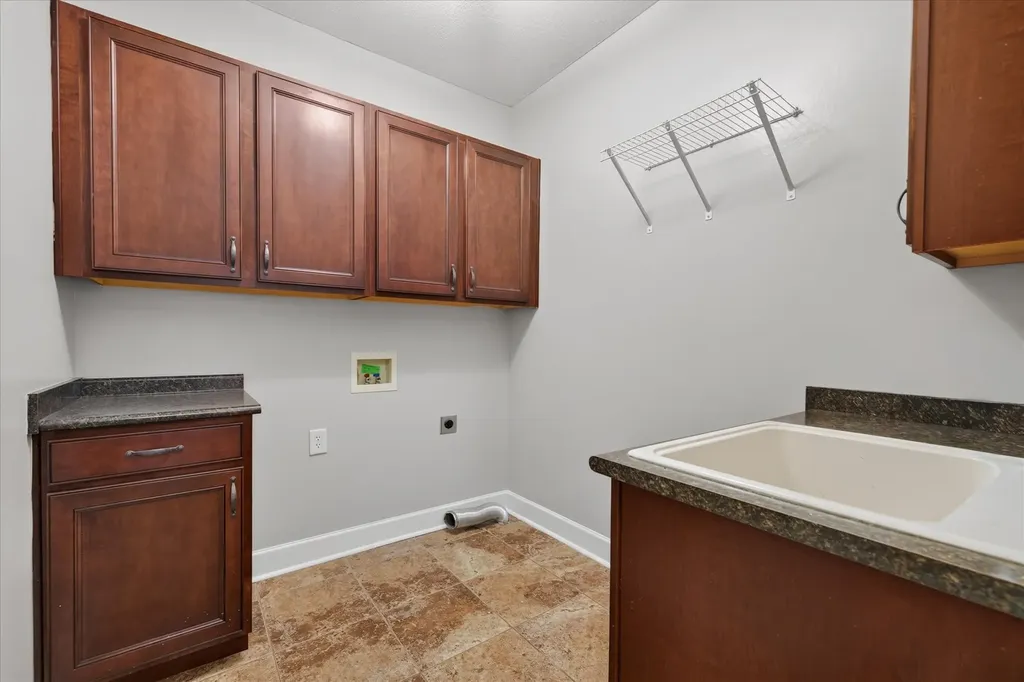 476 Maxshire Court Clarksville TN 37043