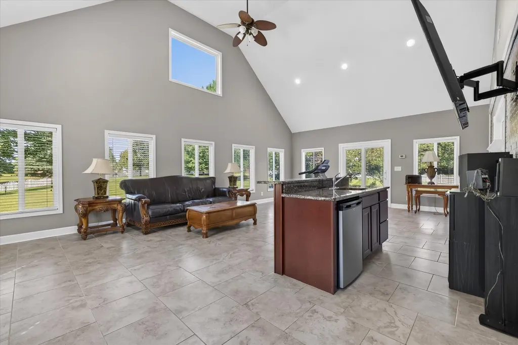 476 Maxshire Court Clarksville TN 37043