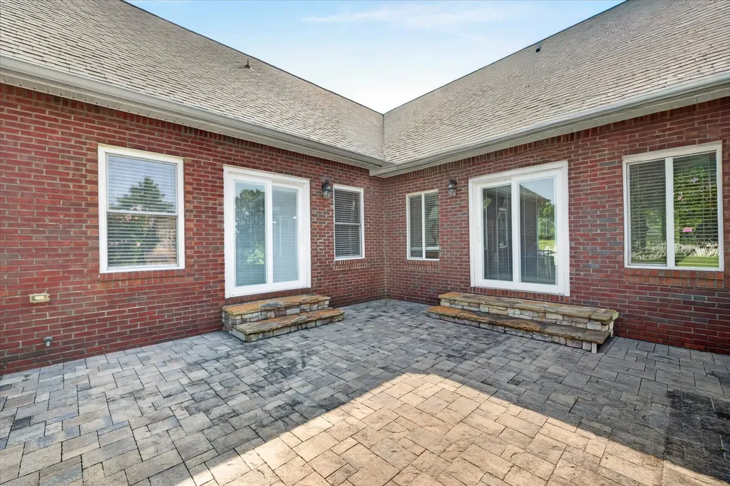476 Maxshire Court Clarksville TN 37043