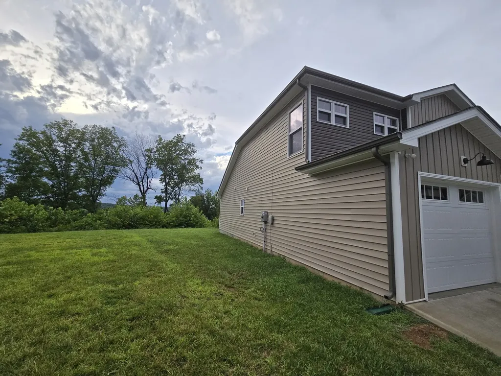 1176 Cottonwood Drive Clarksville TN 37040
