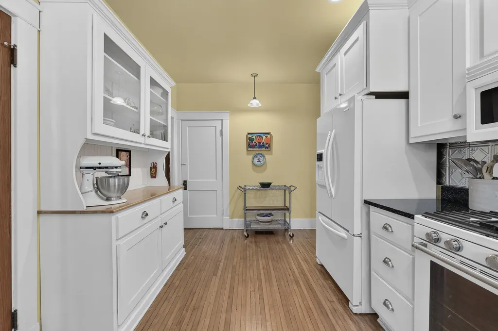 203 Maple St, E Fayetteville TN 37334
