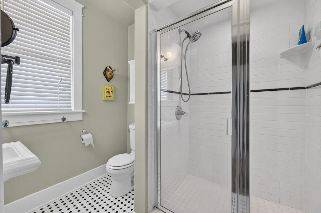 203 Maple St, E Fayetteville TN 37334