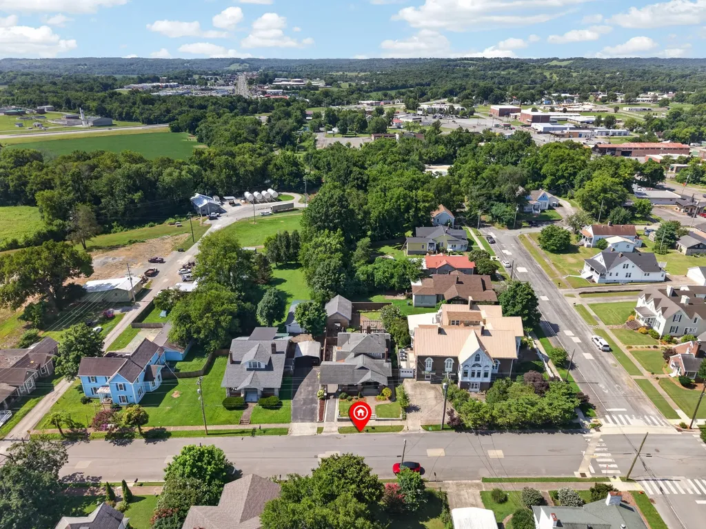 203 Maple St, E Fayetteville TN 37334