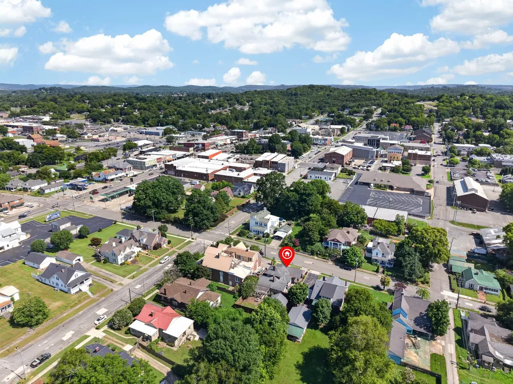 203 Maple St, E Fayetteville TN 37334