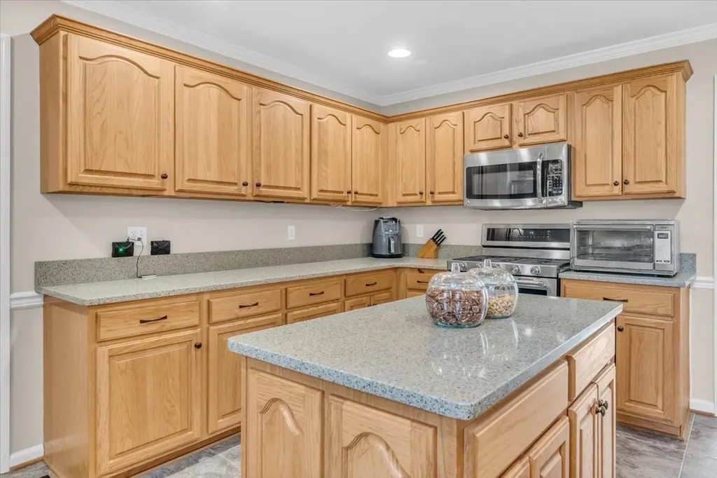 141 W Laurel Avenue Mcminnville TN 37110