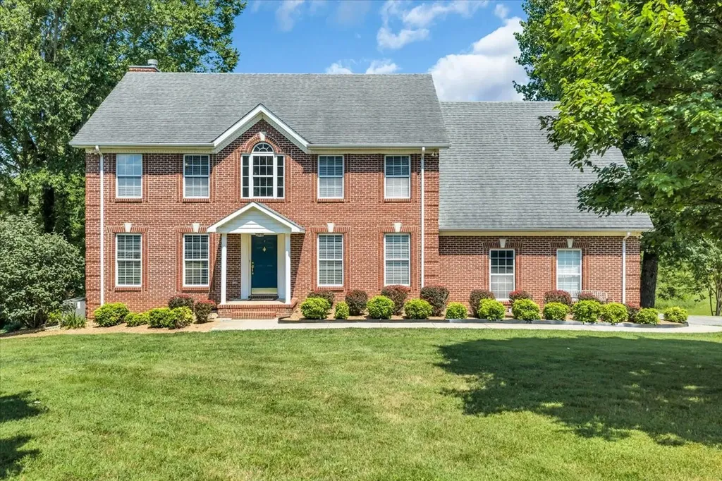 141 W Laurel Avenue Mcminnville TN 37110