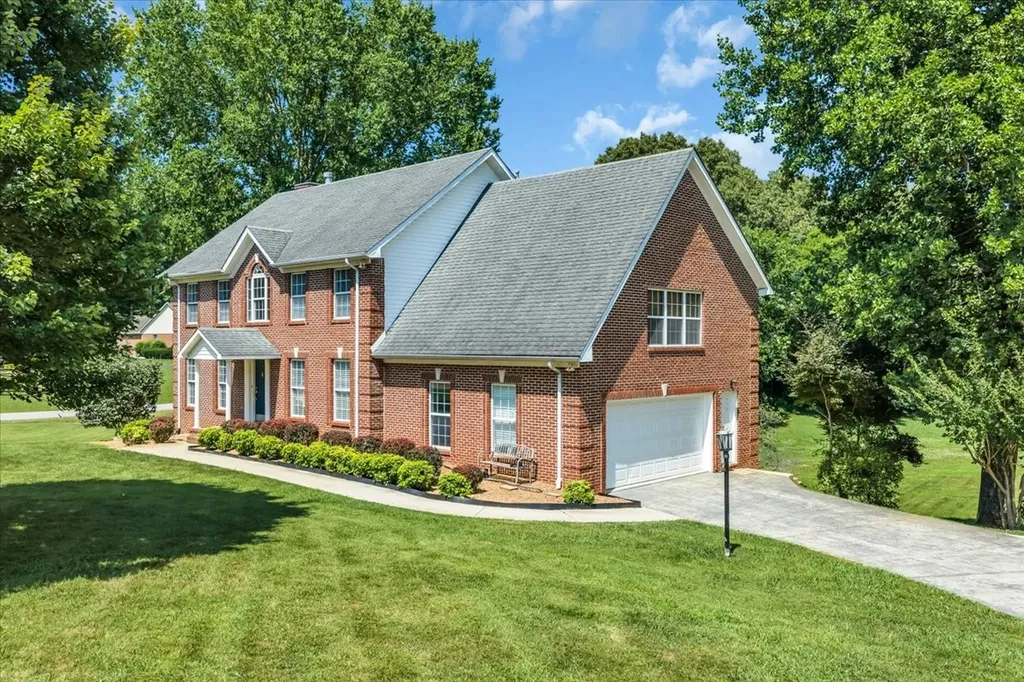 141 W Laurel Avenue Mcminnville TN 37110