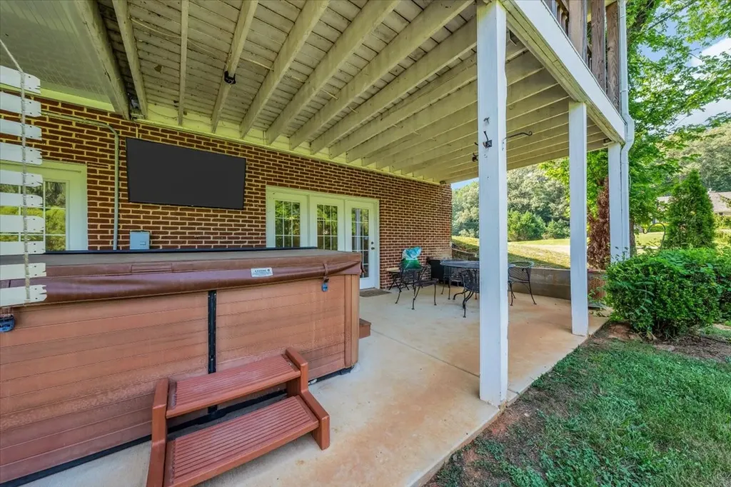 141 W Laurel Avenue Mcminnville TN 37110