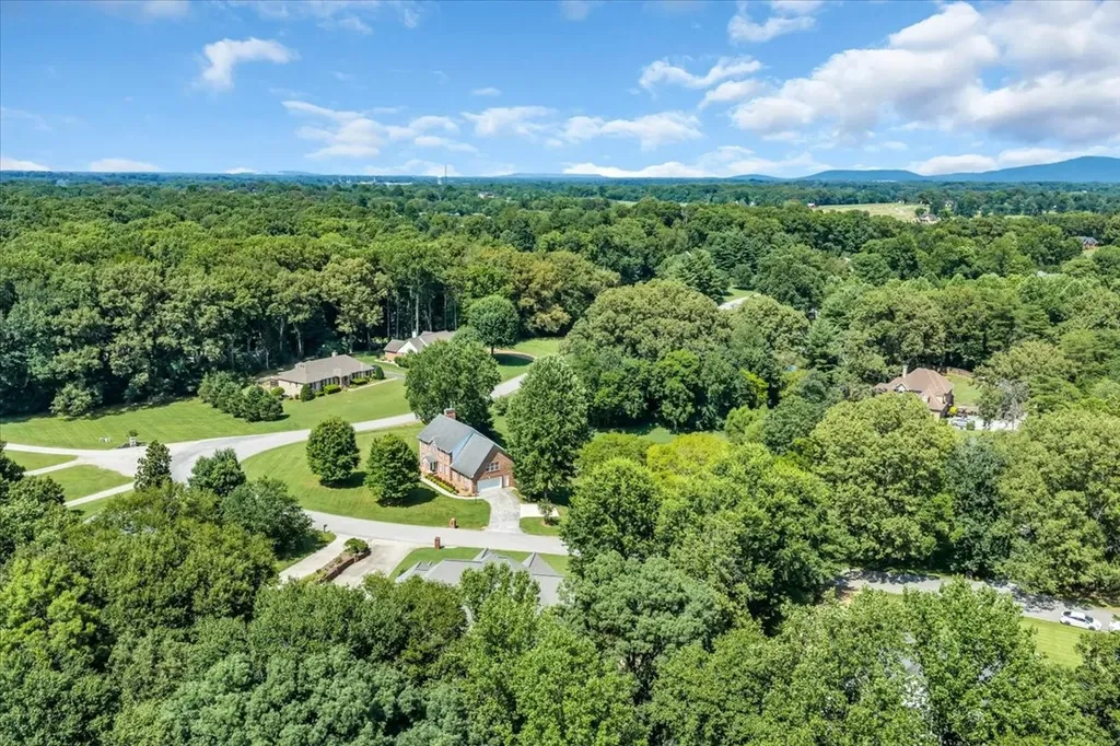 141 W Laurel Avenue Mcminnville TN 37110