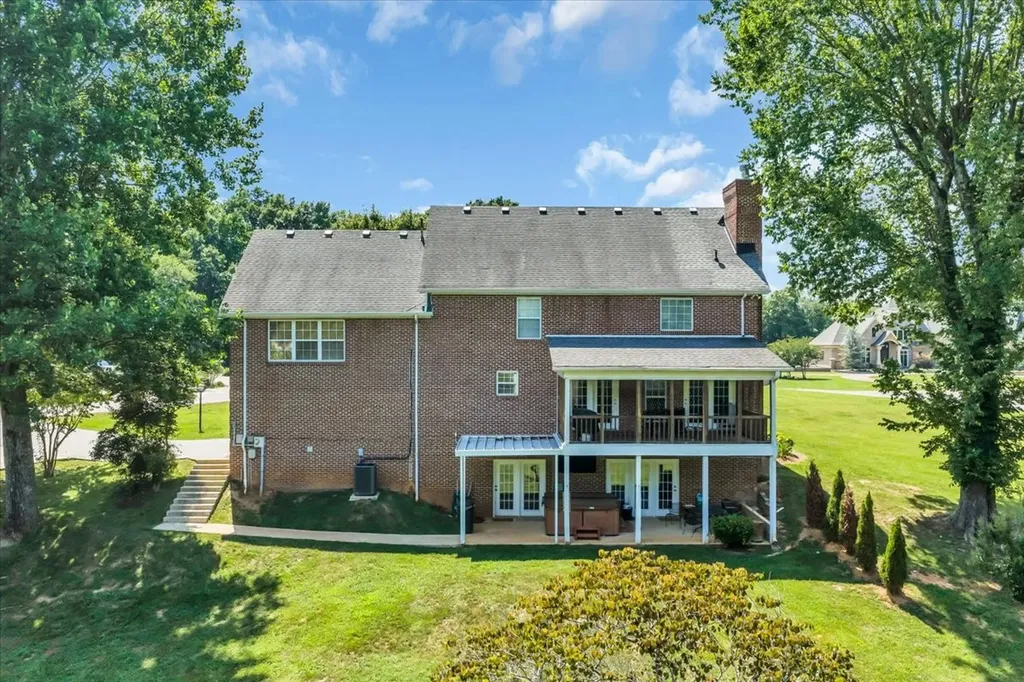 141 W Laurel Avenue Mcminnville TN 37110