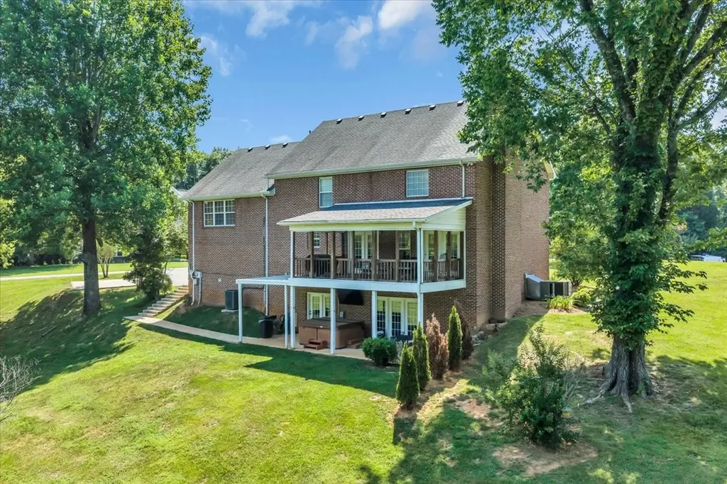 141 W Laurel Avenue Mcminnville TN 37110